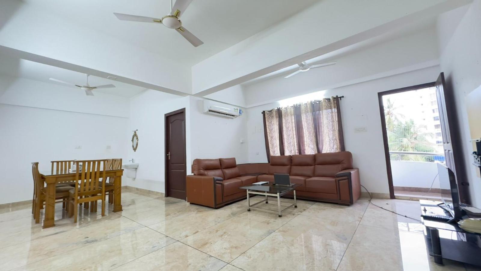Downtown Manor-Panavila Thiruvananthapuram Exterior photo